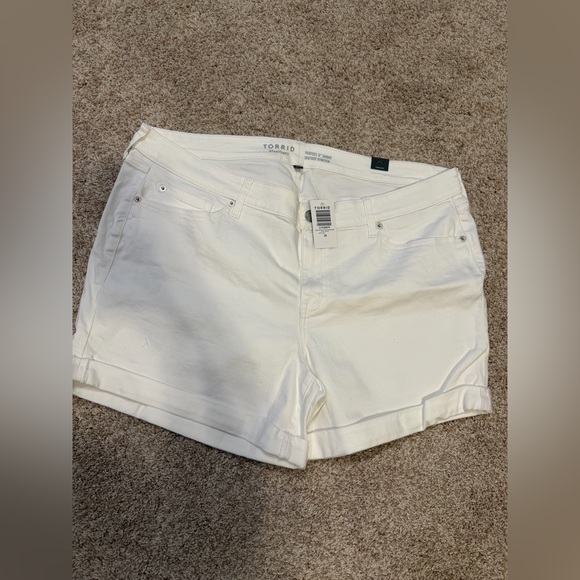 torrid Pants - Torrid Off-White Jean Shorts